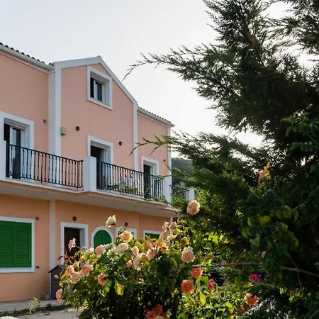 Makris House- Apartment Panorama Ayía Evfimía Exterior photo